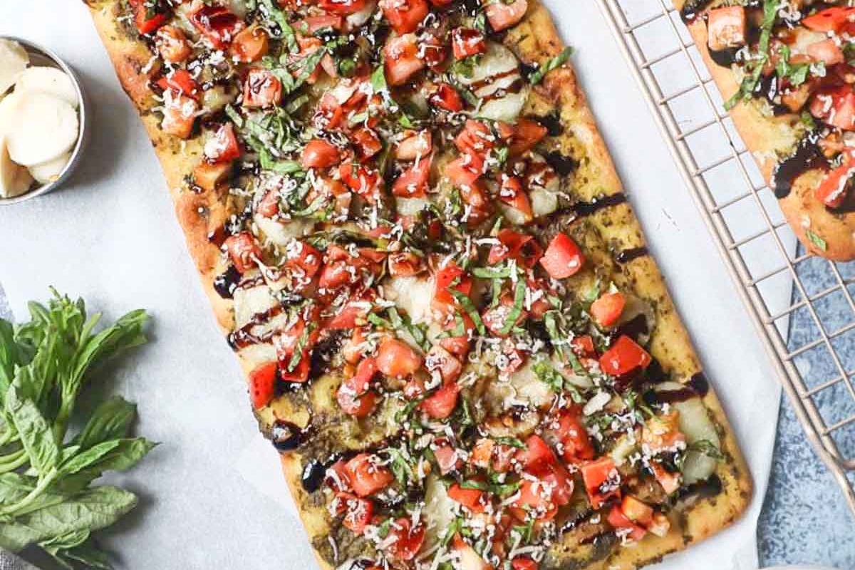 The Best Bruschetta Flatbread Pizza.