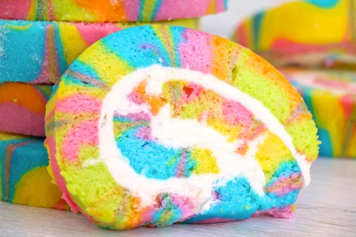 How To Make Cake Roll With Box Cake Mix. 