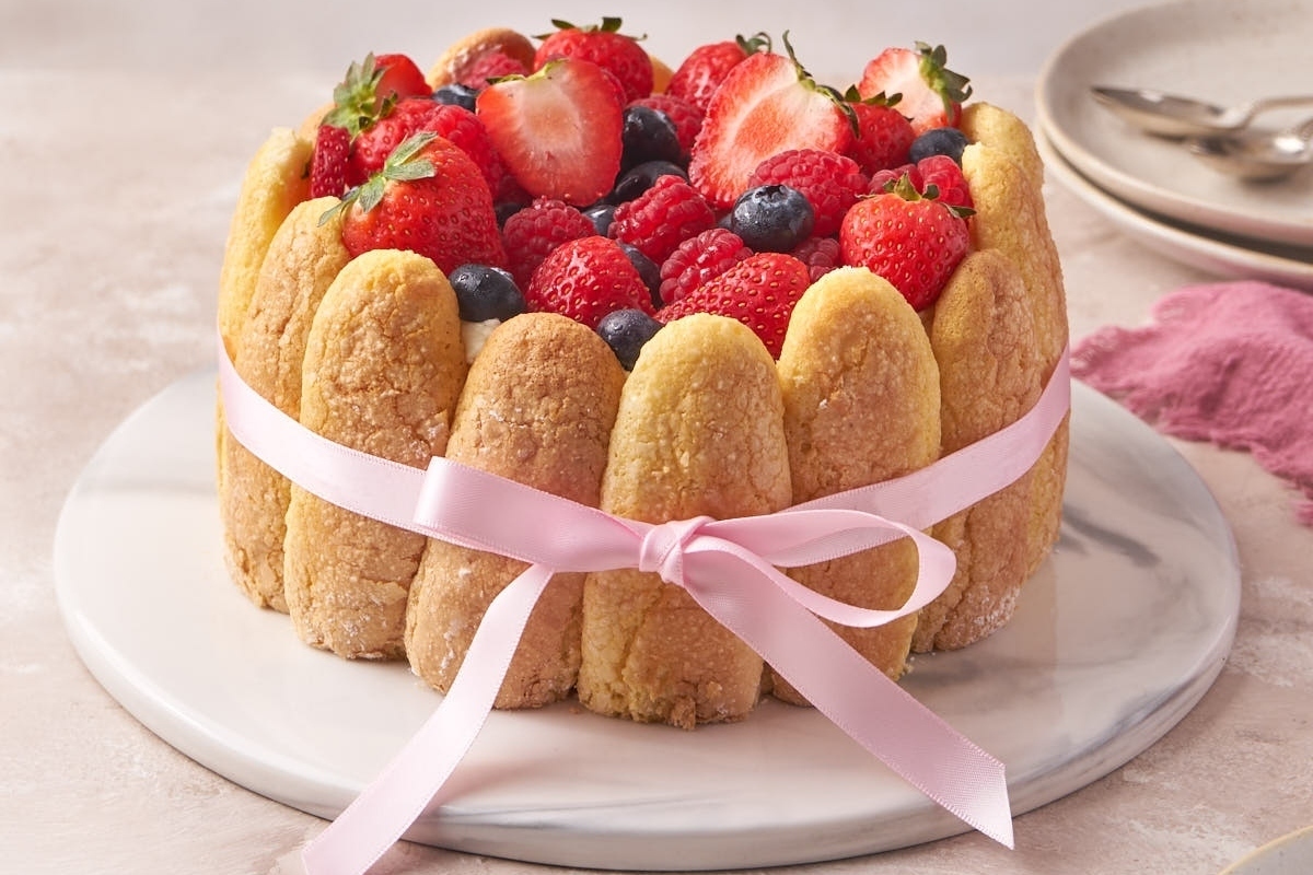 Charlotte Russe Cake.