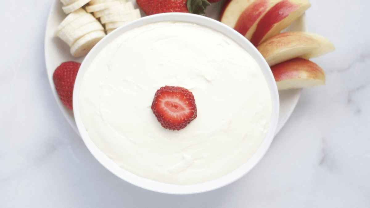 Marshmallow Dip For Fruit. 