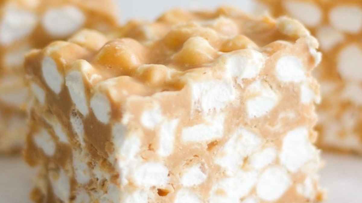 Addicting Butterscotch Square Recipe. 
