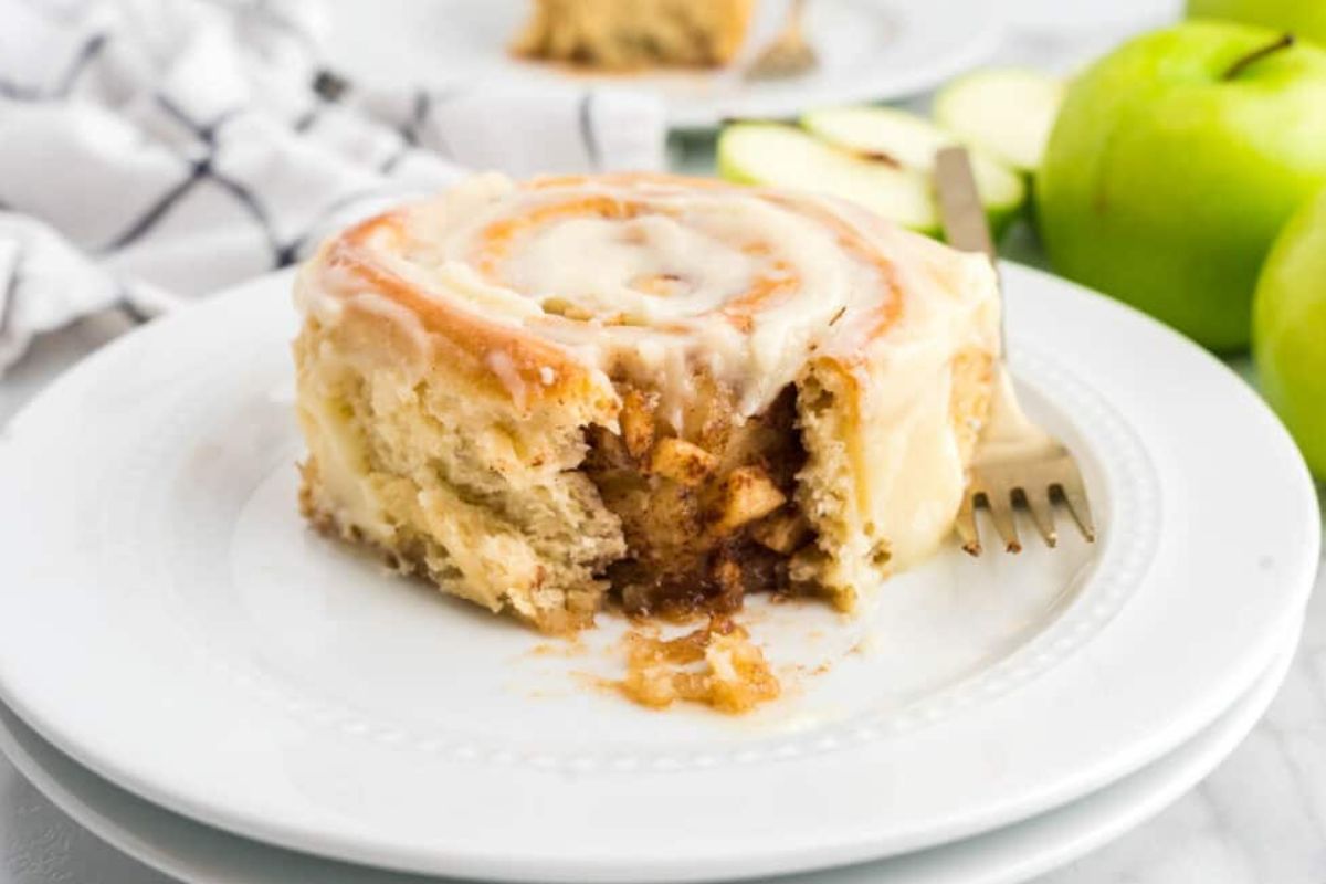 Apple Cinnamon Rolls