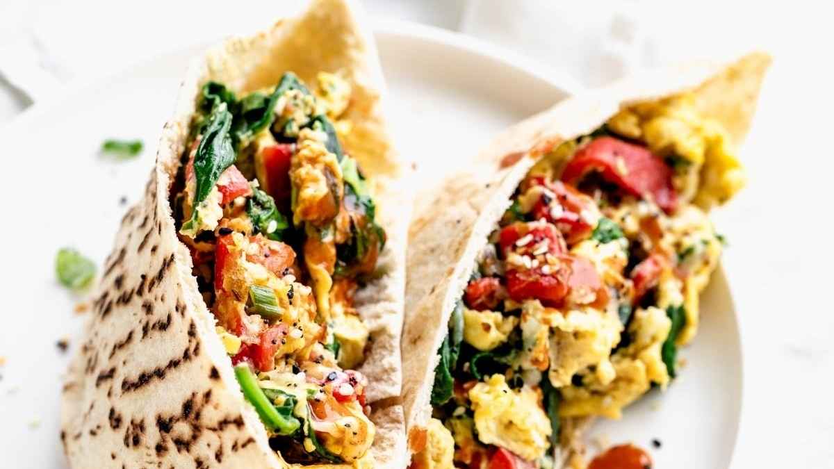Breakfast Pitas