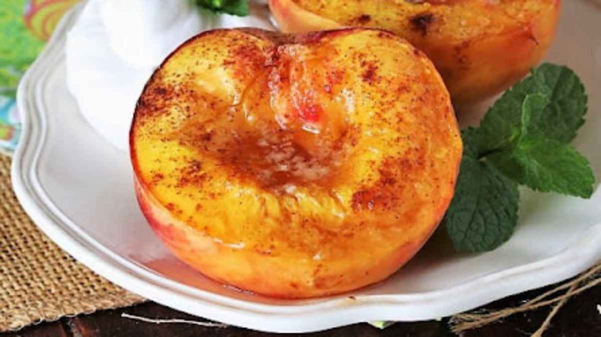 Brown Sugar Baked Peaches ~a Health(ier) Sweet Treat. 