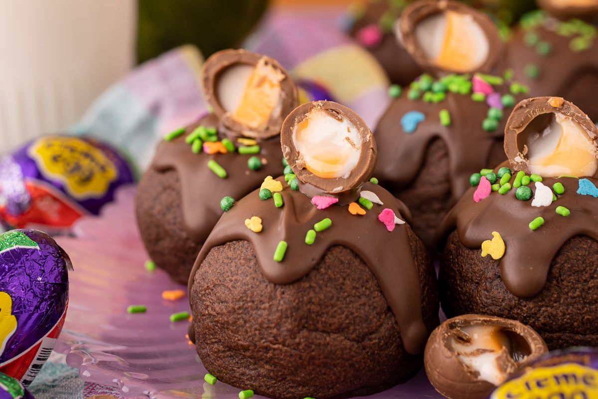 Cadbury Creme Egg Cookies