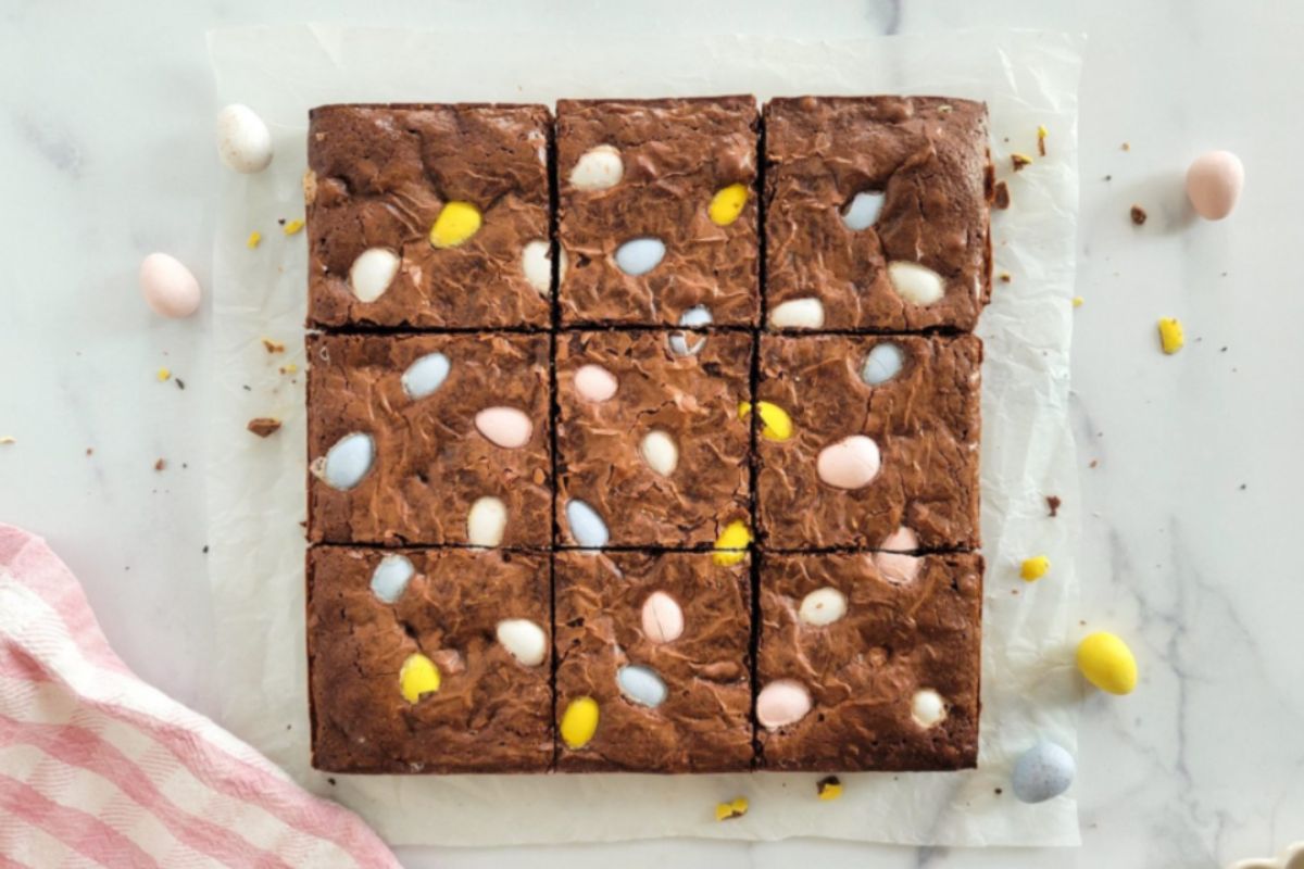 Cadbury Egg Brownies