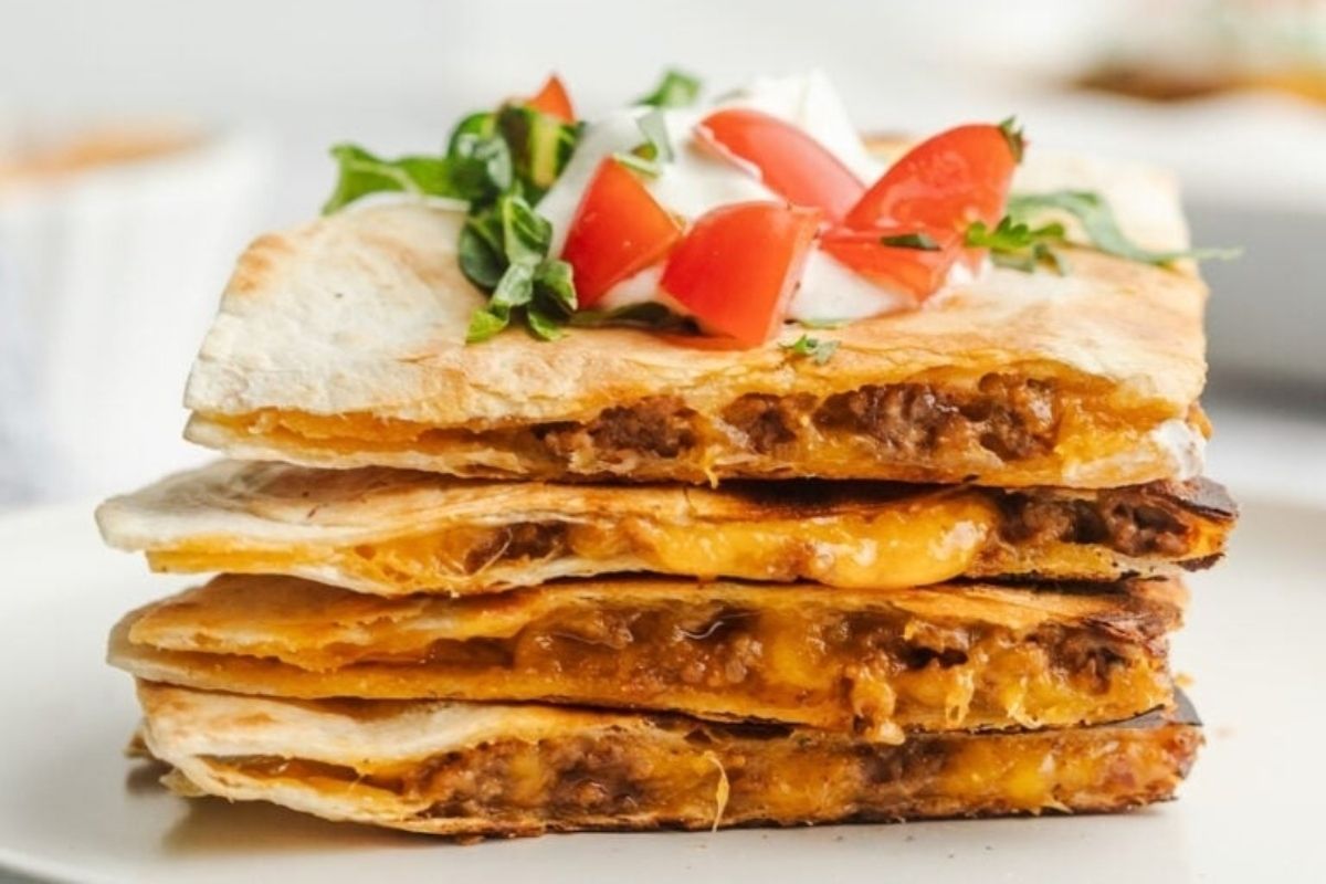 Cheesy Ground Beef Quesadilla Recipe