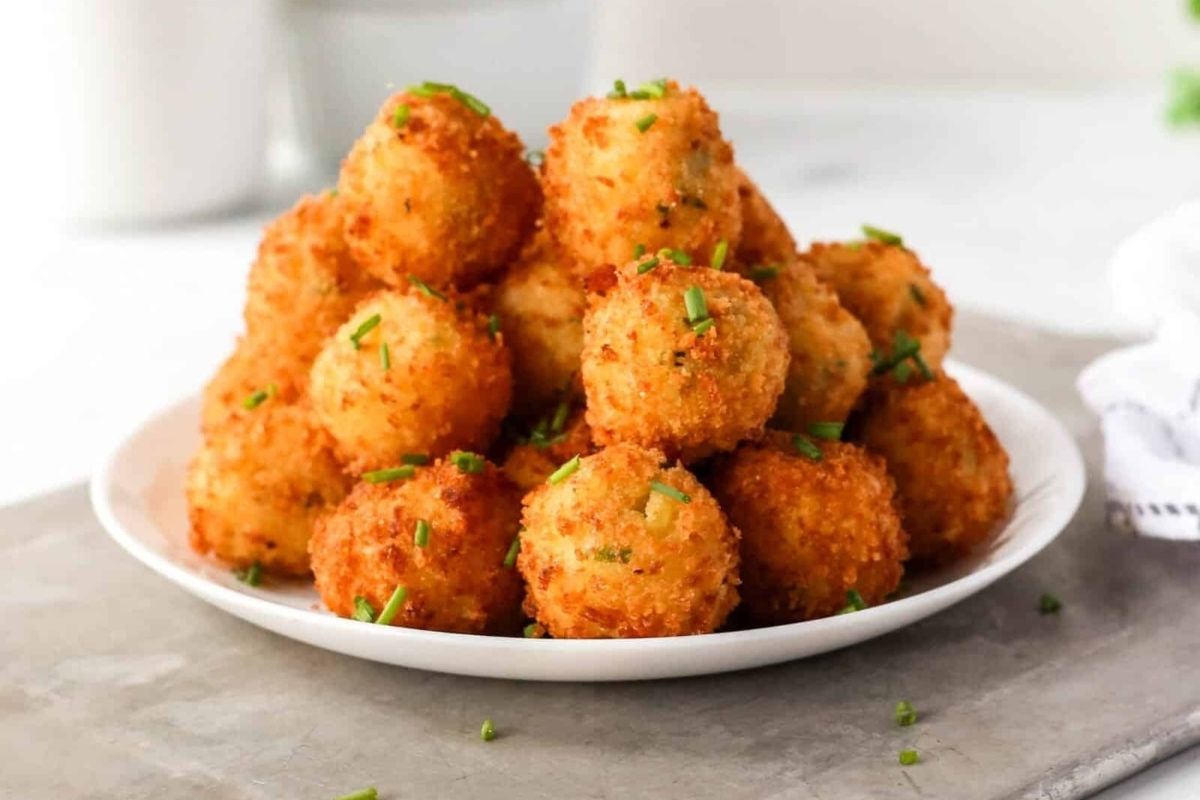 Cheesy Potato Croquettes