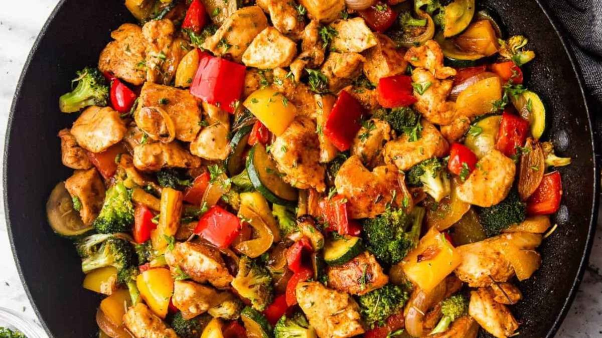 Chicken and Vegetables Skillet. 