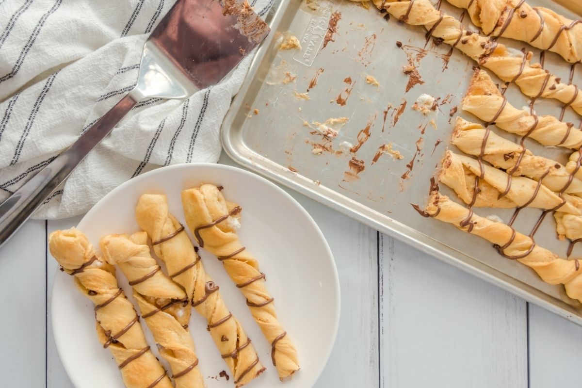 Chocolate Twists With Marshmallows Pillsbury