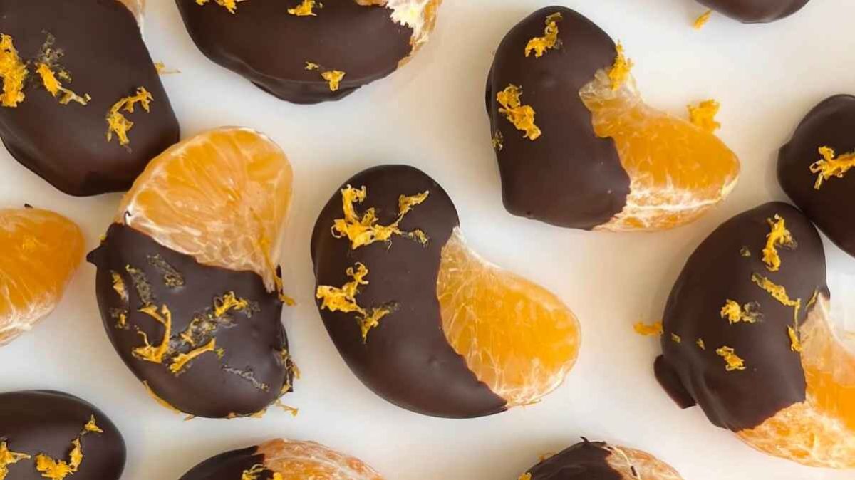 Chocolate Dipped Oranges Recipe. 