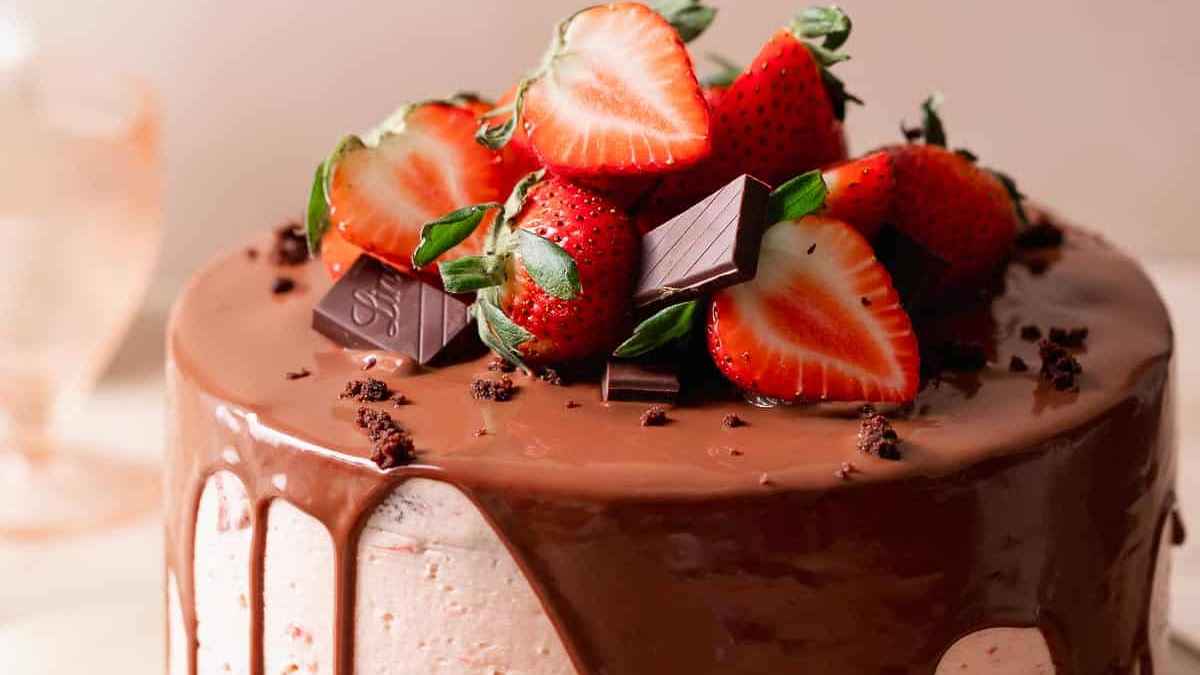 Chocolate Strawberry Cake. 