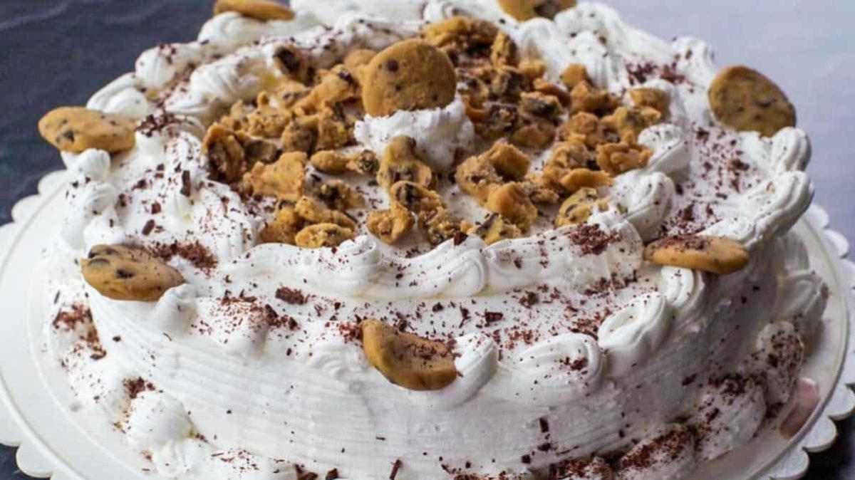 Cookie Dough Ice Cream Cake (dairy Queen Copycat). 