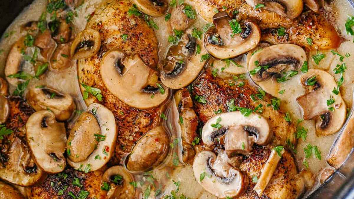Crock Pot Chicken Marsala. 