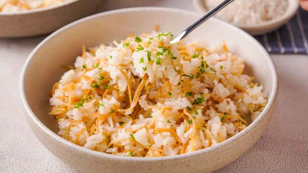 Egyptian Rice With Vermicelli (Roz Bel Shareya).