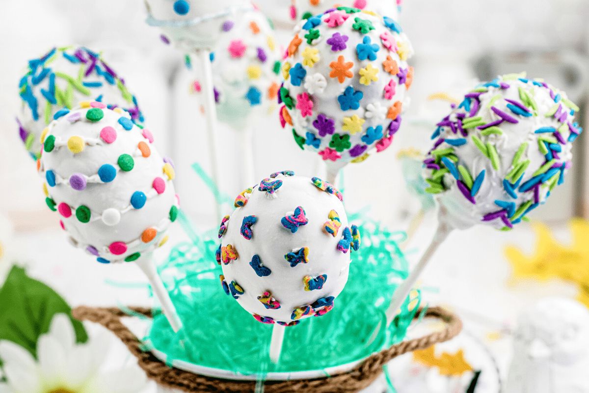 Easter Egg Cake Pops