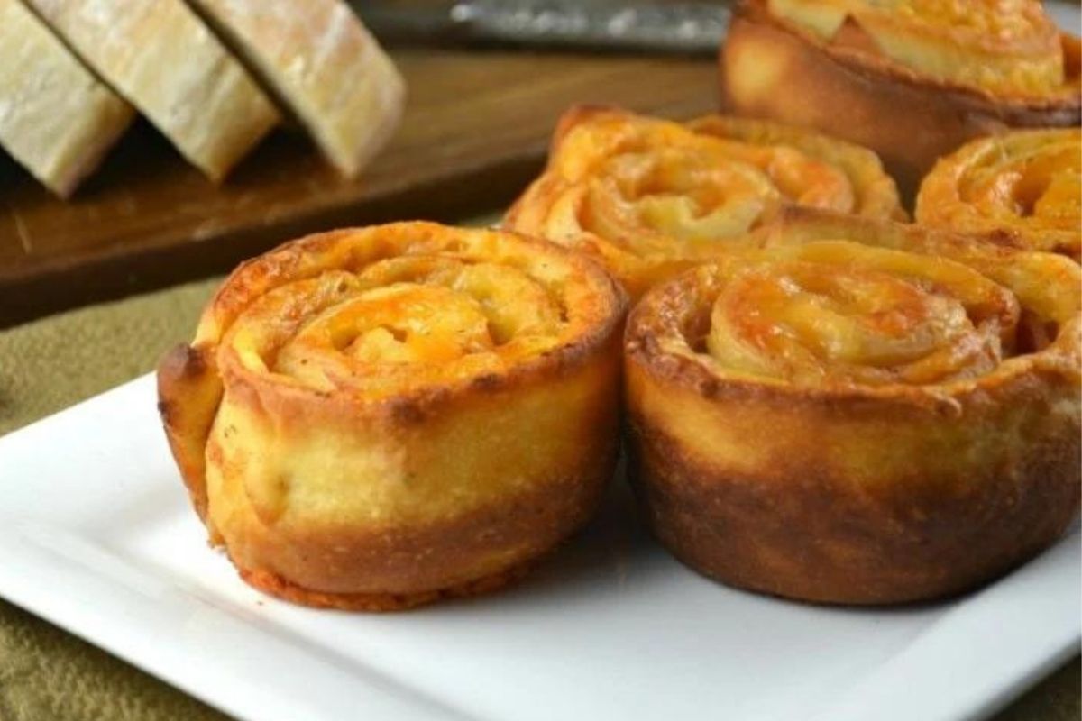 Easy Baked Ham And Cheese Pinwheels Pillsbury