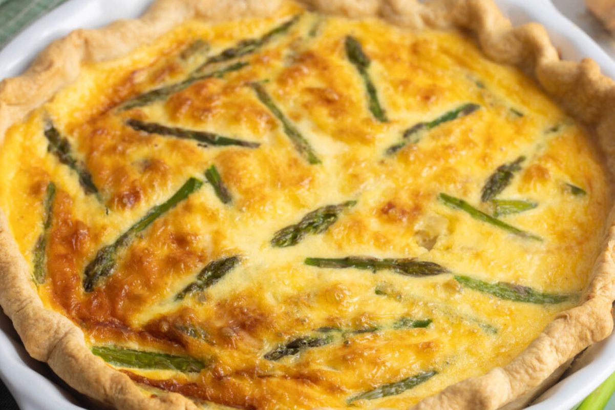 Easy Asparagus Quiche 1