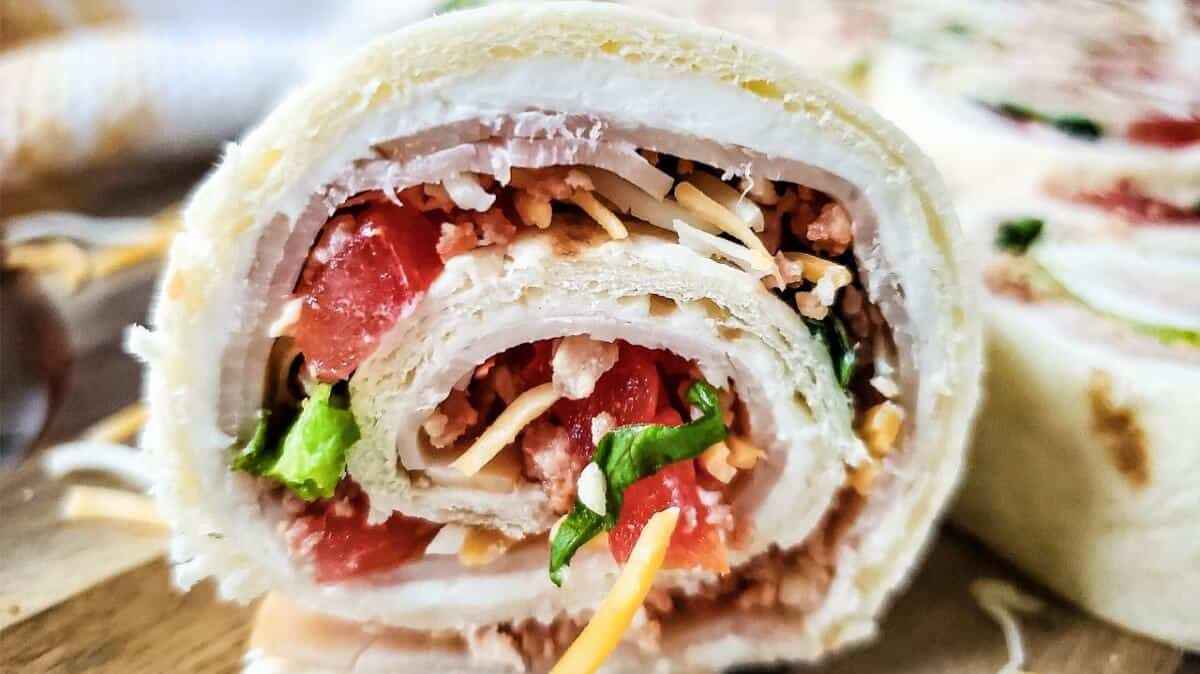 Easy Club Sandwich Pinwheels Recipe. 