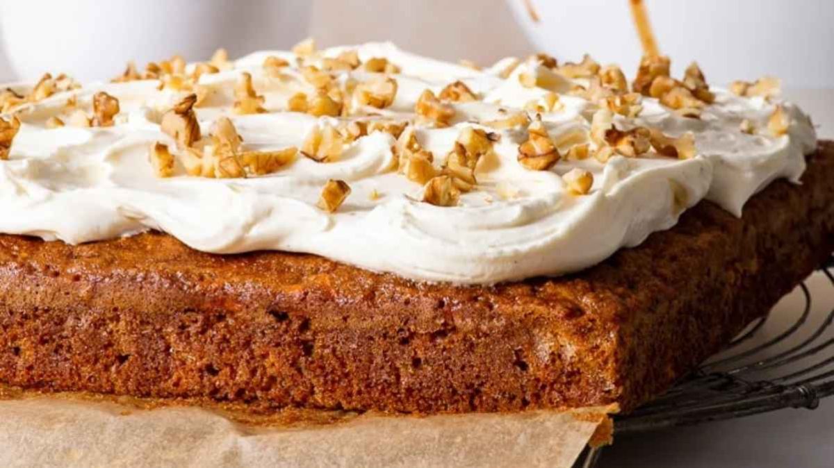 Easy Gluten Free Carrot Cake. 