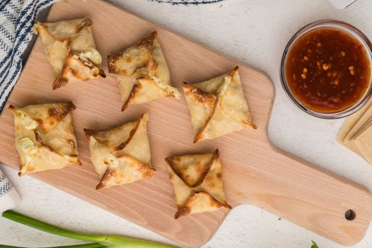 Easy Homemade Air Fryer Crab Rangoons