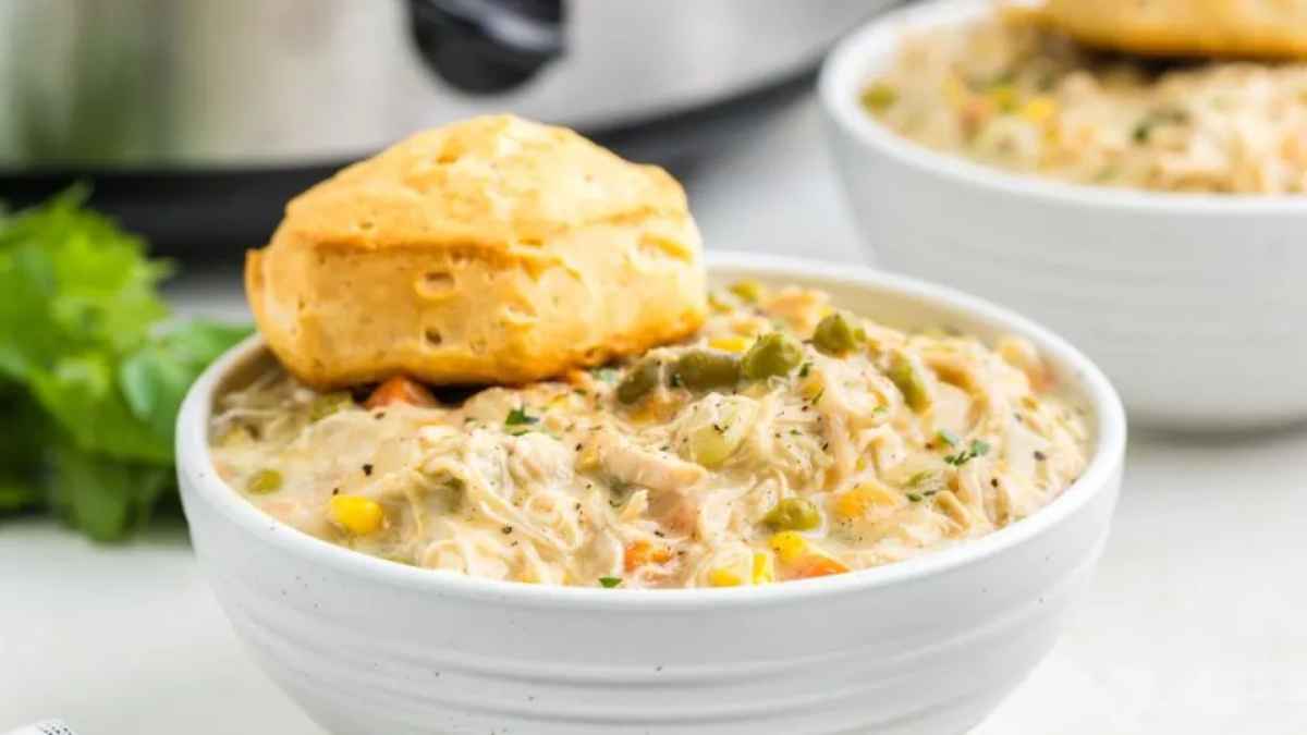 Easy Slow Cooker Chicken Pot Pie. 