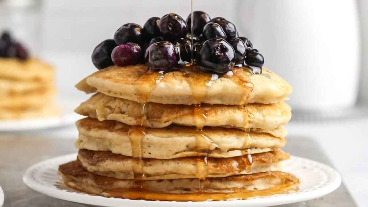 Easy Vegan Bisquick Pancakes (Without Eggs).