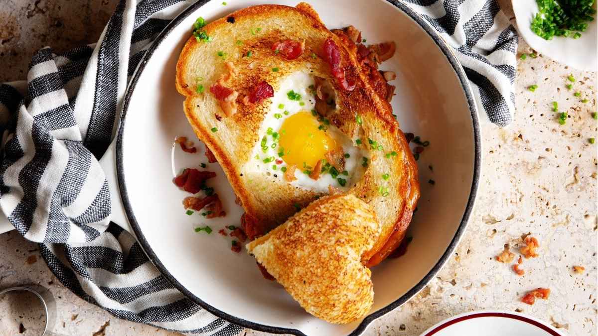 Egg in a Hole Grilled Cheese. 