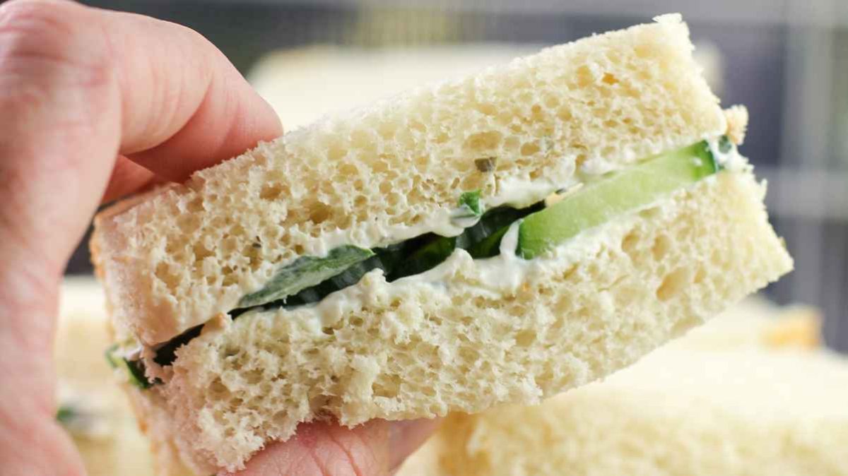 English Cucumber Sandwiches For A Crowd. 
