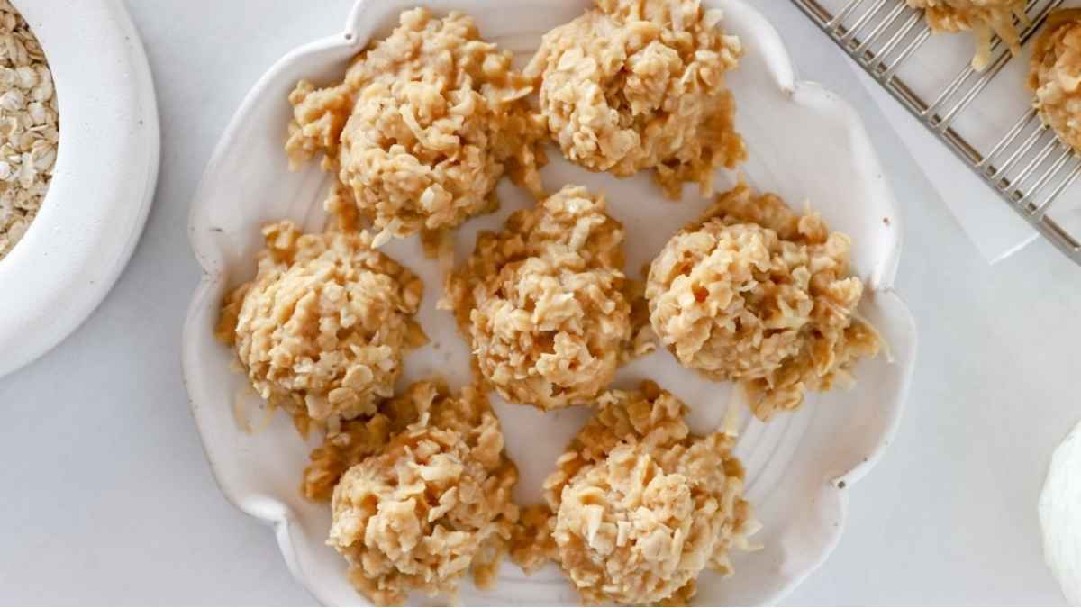 Fast Peanut Butter No Bake Cookies Recipe . 