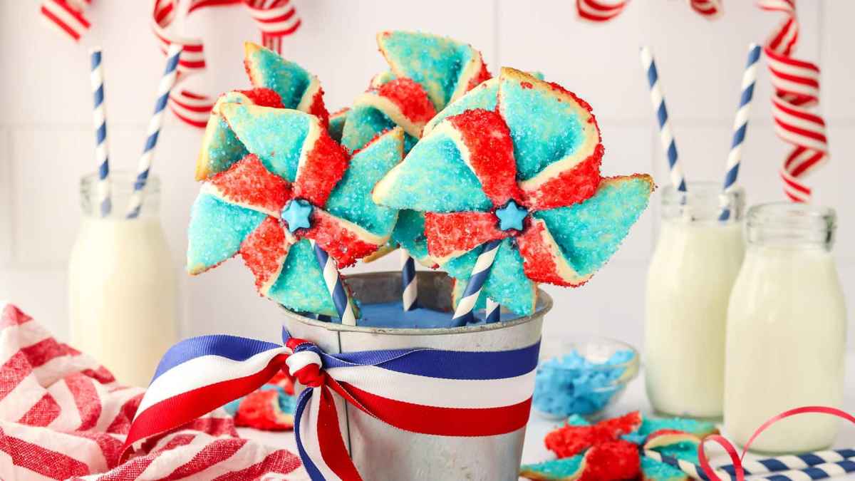Fourth Of July Pinwheel Cookies. 