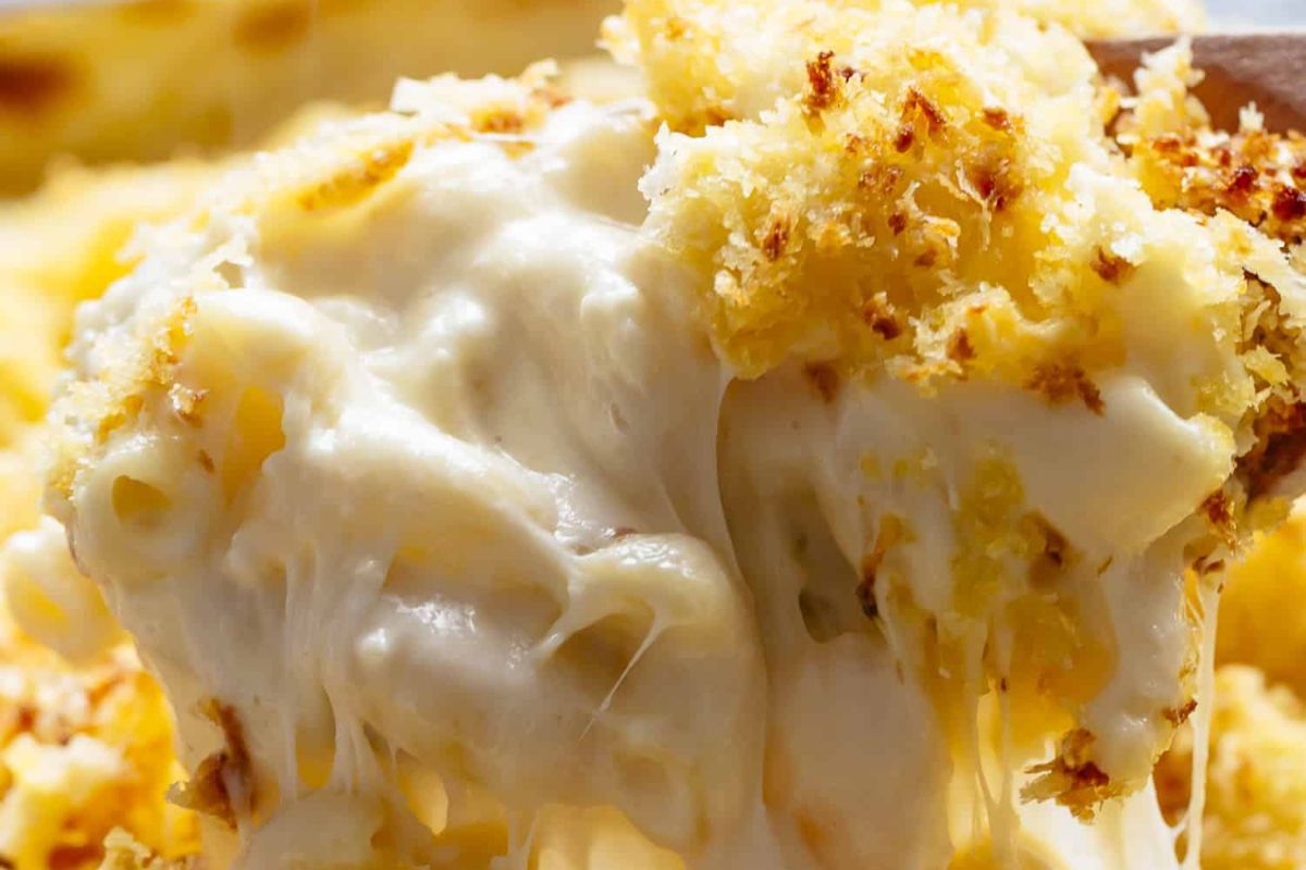 Garlic Parmesan Mac And Cheese
