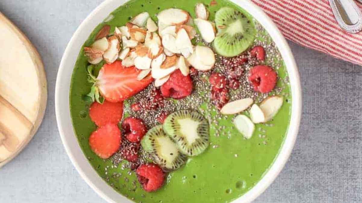 The Best Green Smoothie Bowl. 