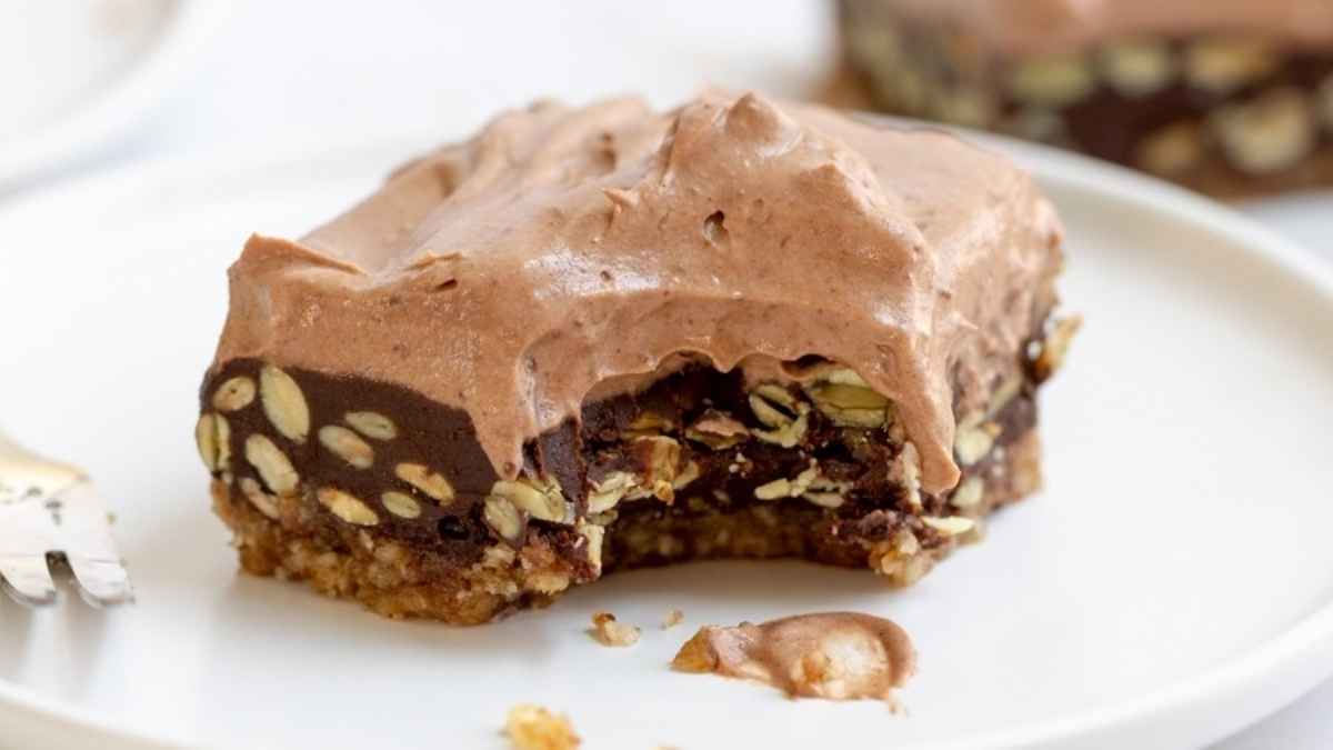 Healthier Pumpkin Seed Chocolate Bars. 