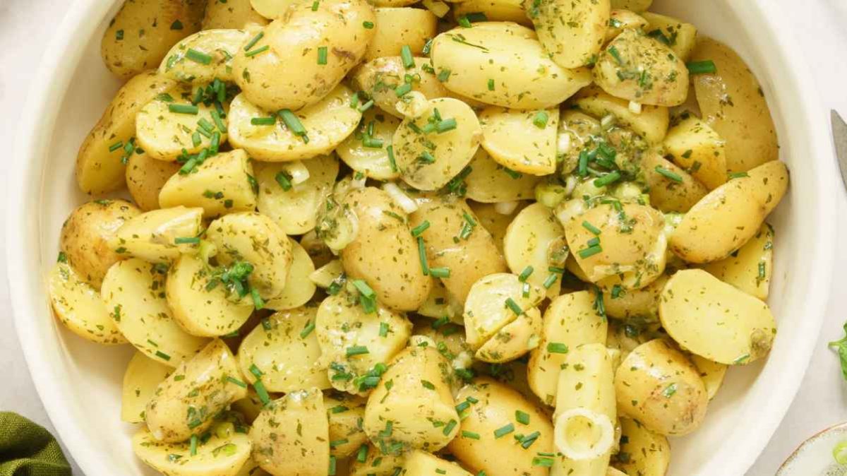 Healthy Potato Salad (No Eggs).