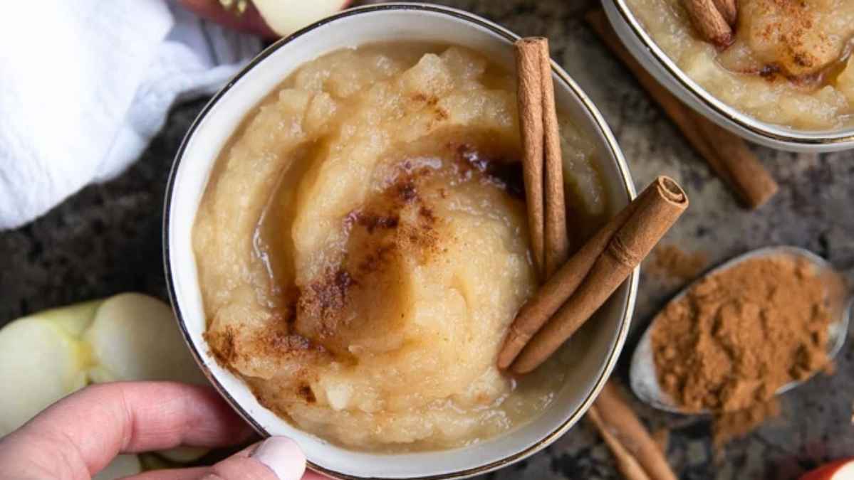 Homemade Applesauce Recipe.