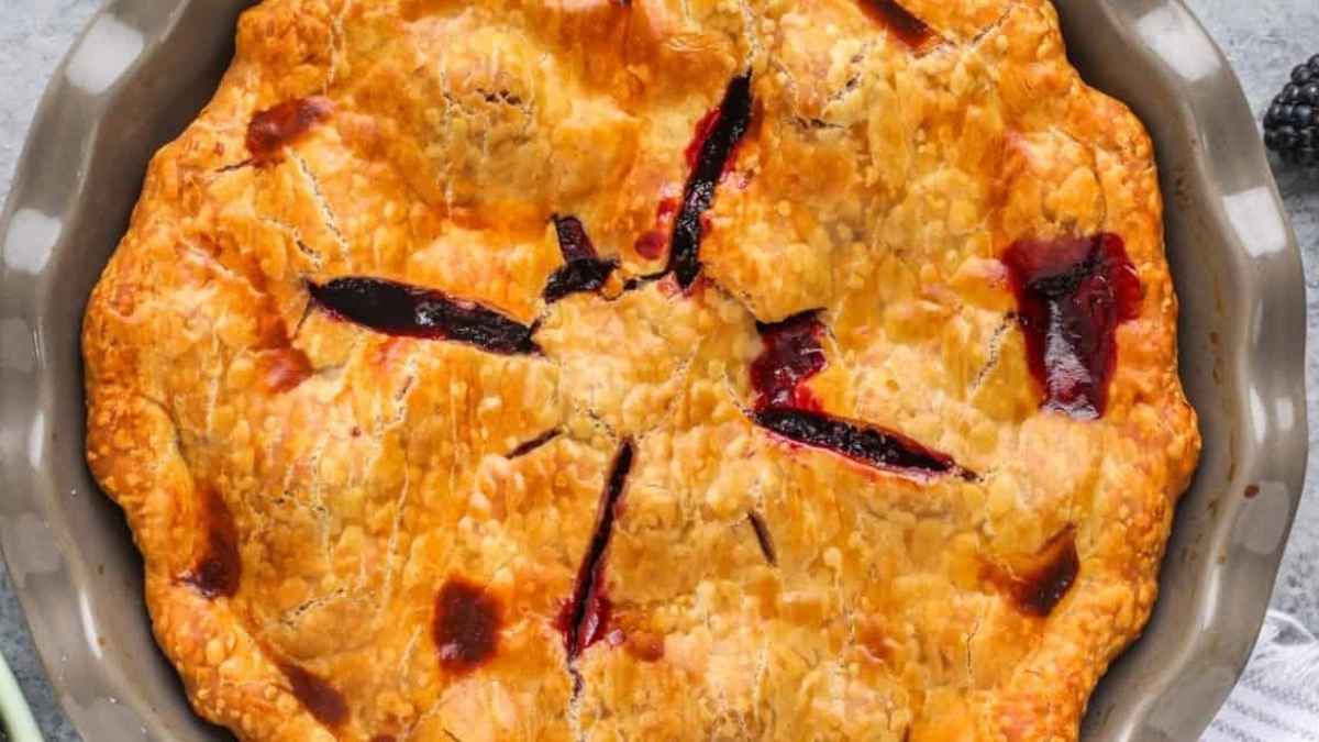 Homemade Blackberry Pie. 