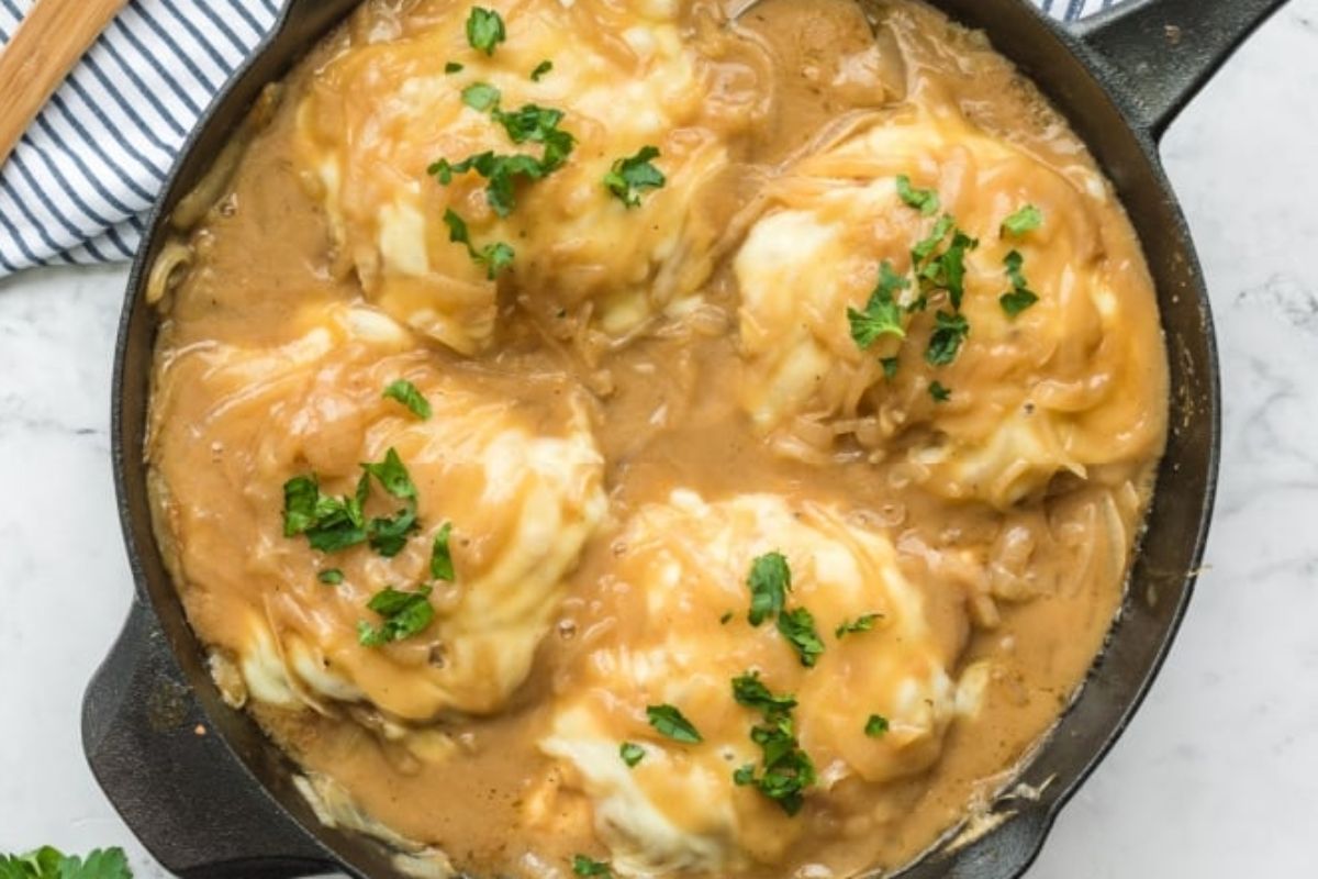 How To Make French Onion Chicken Bake