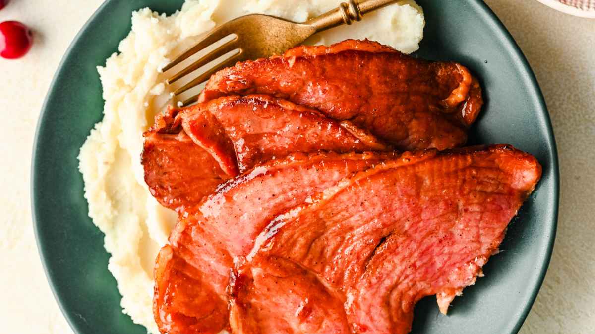 Instant Pot Spiral Ham With Glaze.