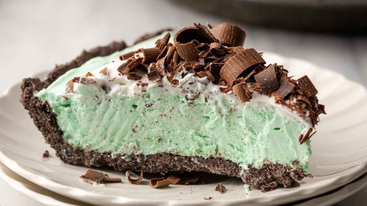 Icebox Chocolate Mint Pie (Vg + Gf). 
