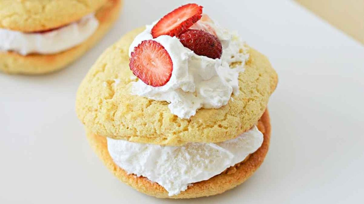 Keto Strawberry Shortcake. 
