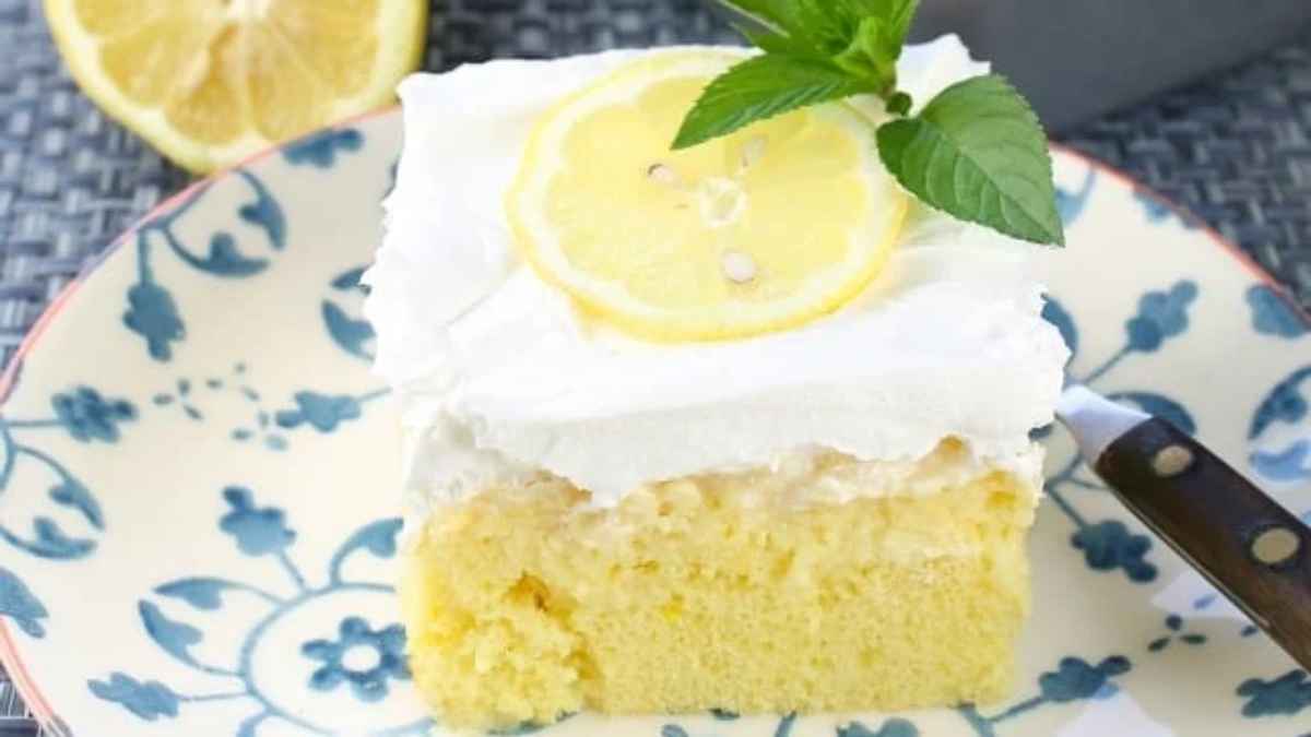 Lemon-Pineapple Poke Cake {Video}.