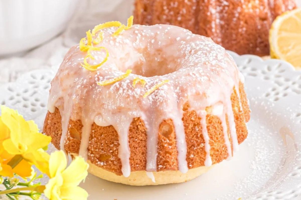 Mini Lemon Bundt Cakes