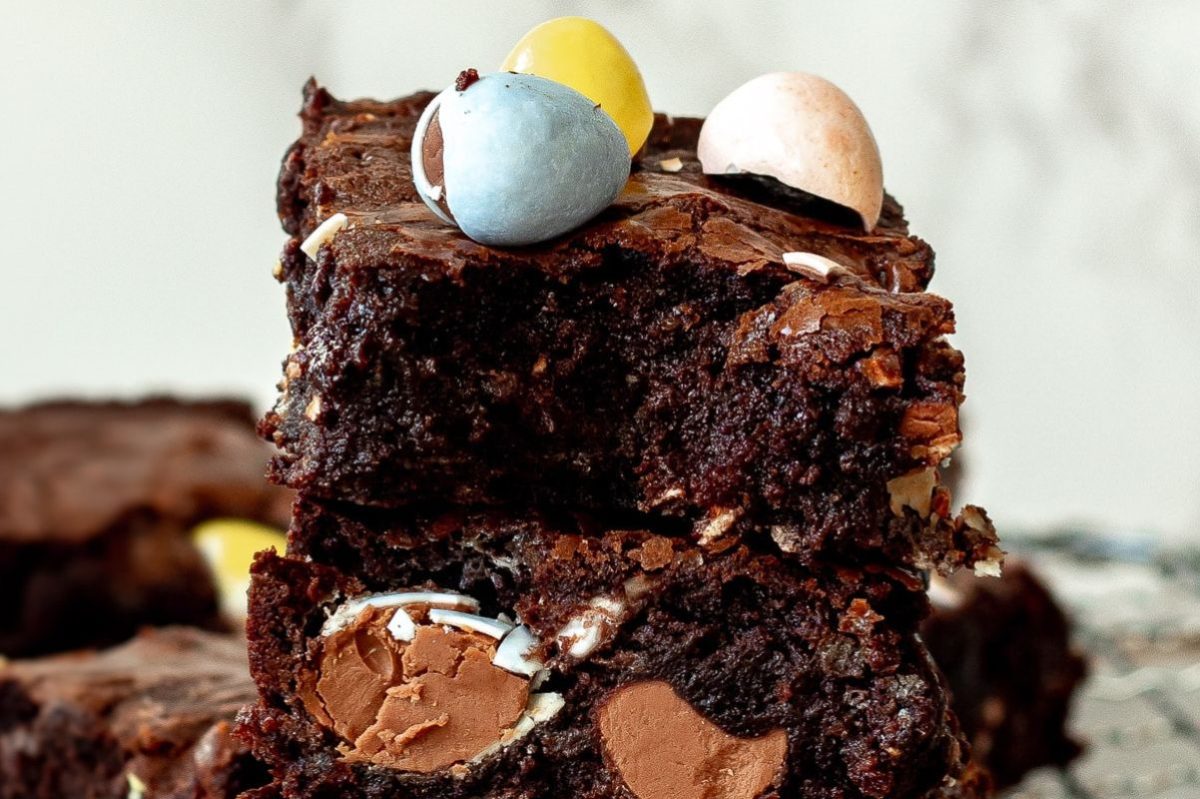Mini Egg Brownies 1
