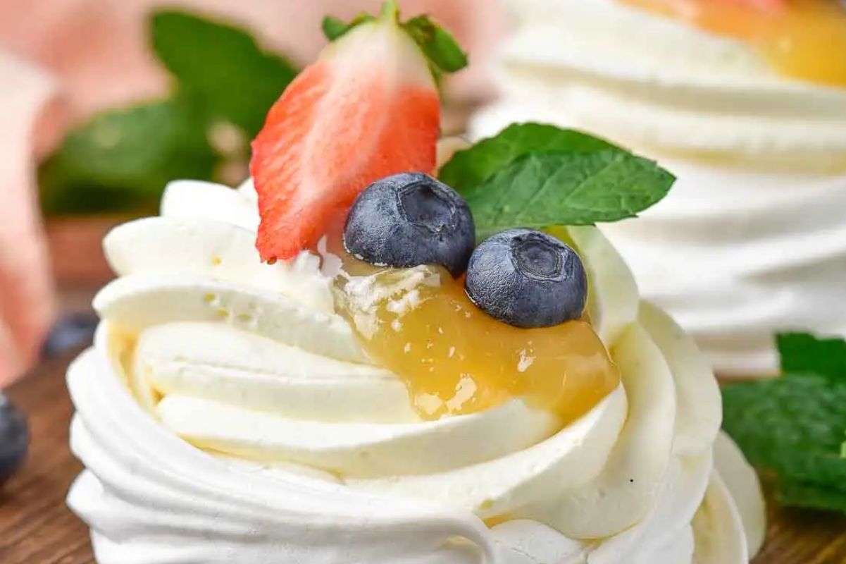 Mini Pavlovas Recipe