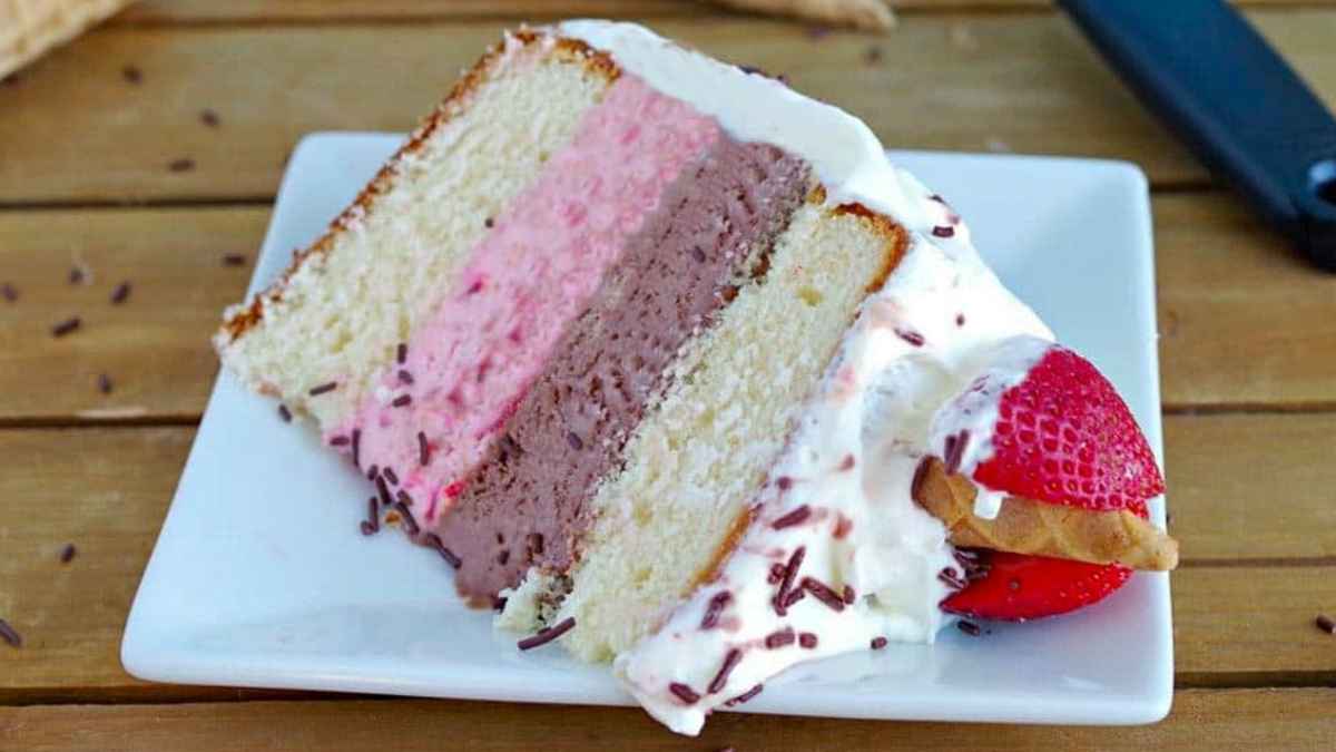 Neapolitan Ice Cream Cake. 