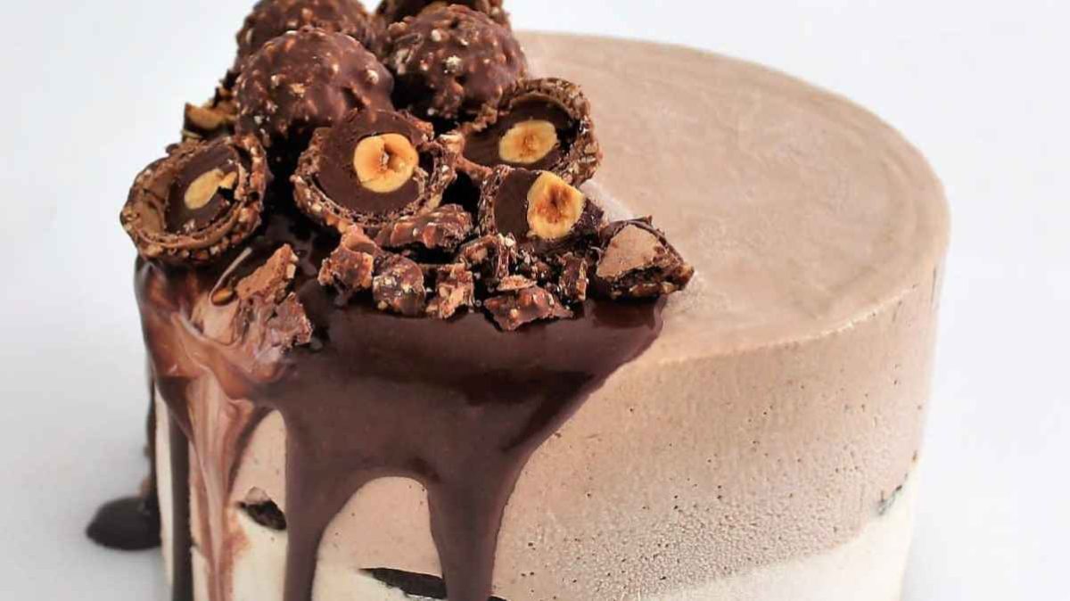 Nutella Ice Cream Cake. 