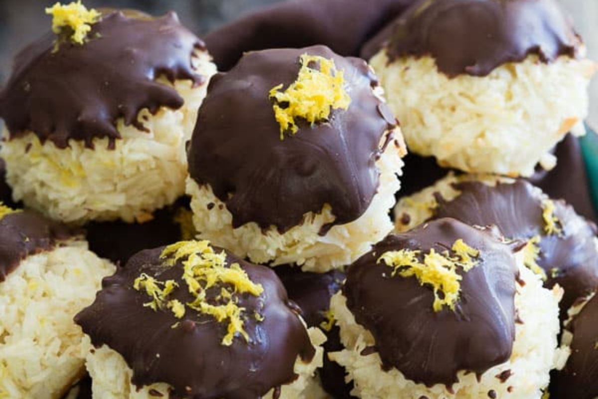 Paleo Lemon Macaroons