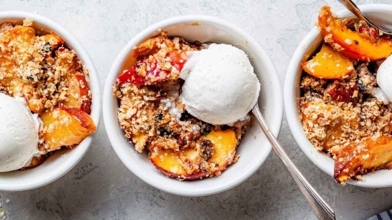 Peach and Nectarine Pecan Sandy Crumble.