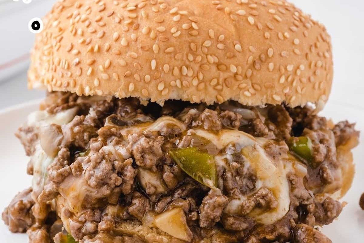 Philly Cheesesteak Sloppy Joes